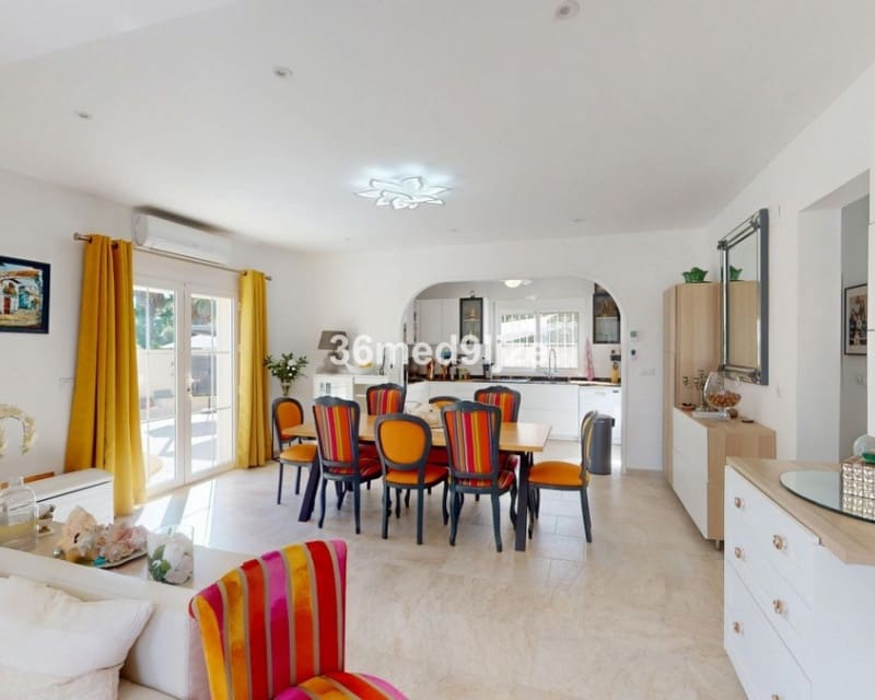 5 bedroom Villa for sale in Los Narejos - € 649,000 (Ref: 9725072)