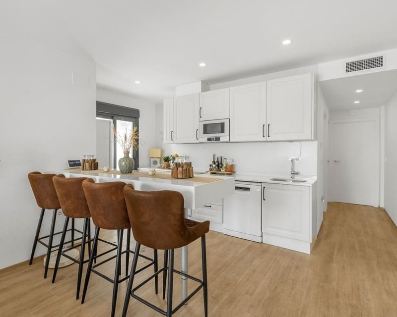 2 quarto Apartamento para venda em Los Alcazares com piscina - 264 900 € (Ref: 9725073)