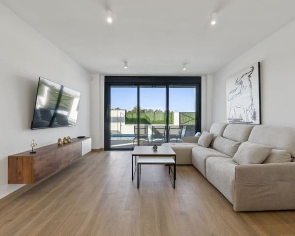 3 soveværelse Villa til salg i Centro, Los Alcázares med swimmingpool - € 450.000 (Ref: 9725076)