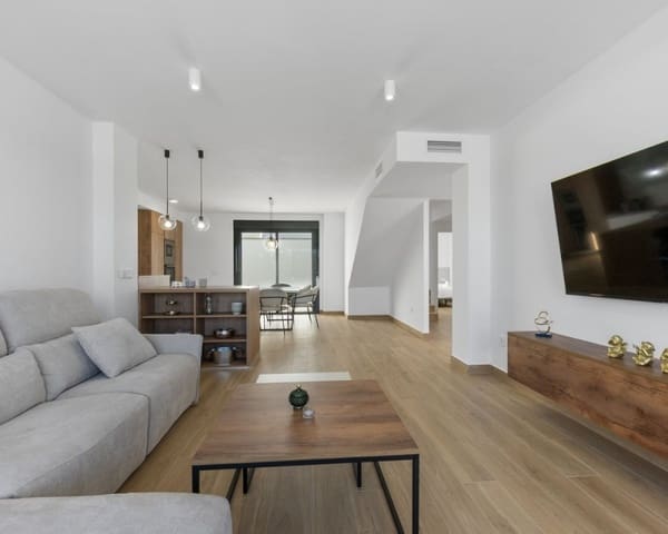 3 soveværelse Villa til salg i Centro, Los Alcázares med swimmingpool - € 450.000 (Ref: 9725076)