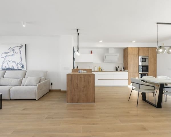 3 soveværelse Villa til salg i Centro, Los Alcázares med swimmingpool - € 450.000 (Ref: 9725076)