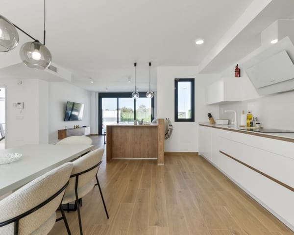 3 soveværelse Villa til salg i Centro, Los Alcázares med swimmingpool - € 450.000 (Ref: 9725076)