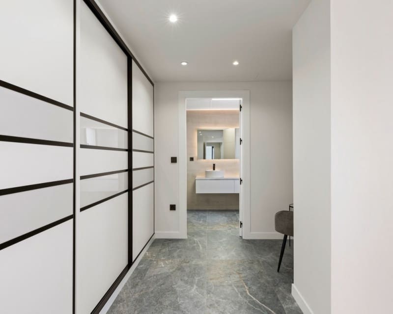 Chalet de 4 habitaciones en Torre de la Horadada en venta con piscina - 698.000 € (Ref: 9725077)