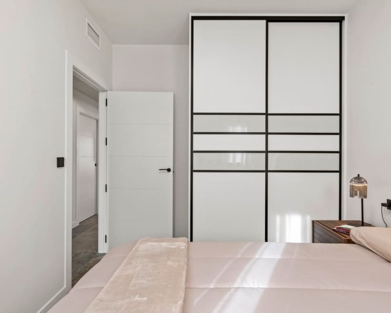 Chalet de 4 habitaciones en Torre de la Horadada en venta con piscina - 698.000 € (Ref: 9725077)