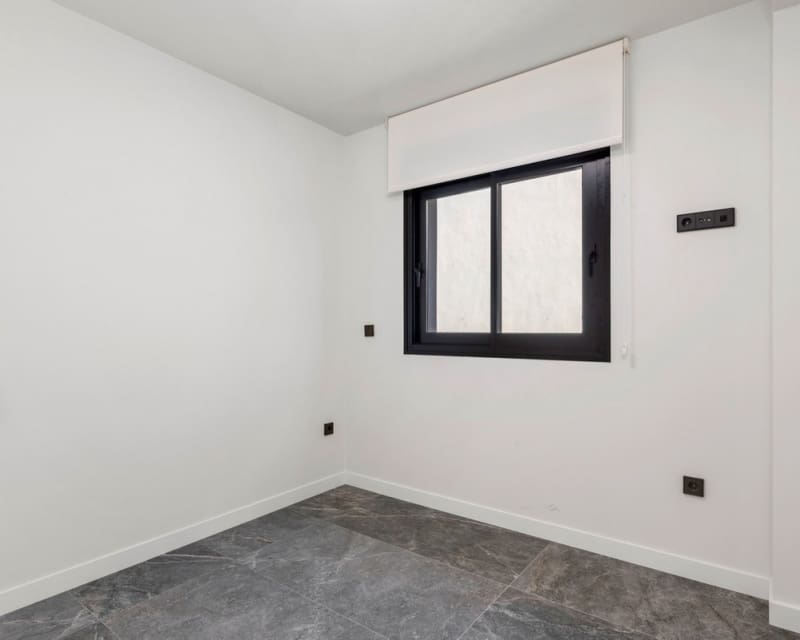 Chalet de 4 habitaciones en Torre de la Horadada en venta con piscina - 698.000 € (Ref: 9725077)