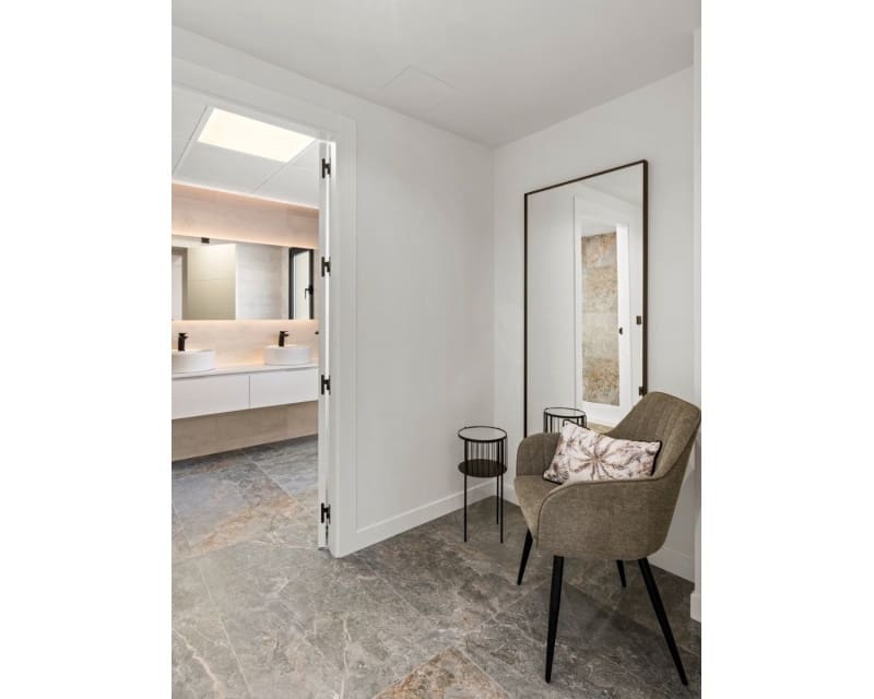 Chalet de 4 habitaciones en Torre de la Horadada en venta con piscina - 698.000 € (Ref: 9725077)