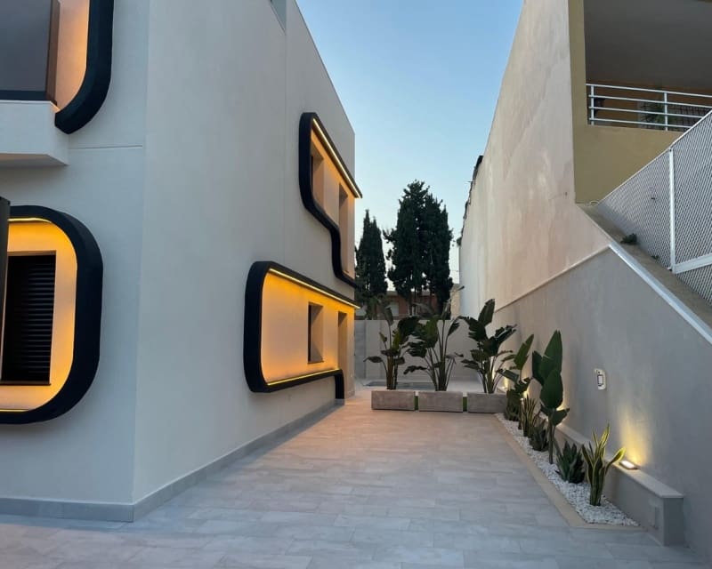 Chalet de 4 habitaciones en Torre de la Horadada en venta con piscina - 698.000 € (Ref: 9725077)