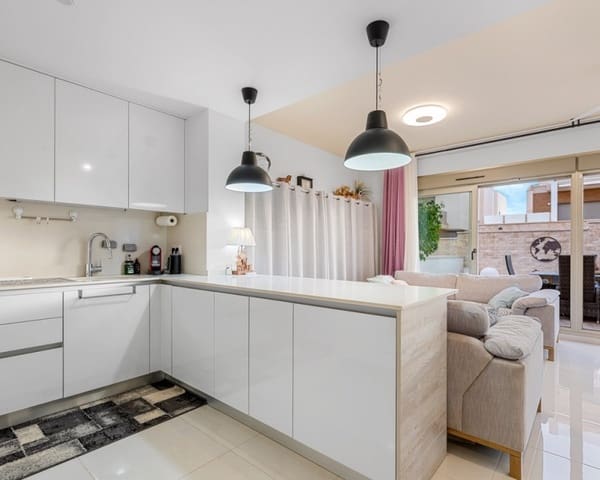 Chalet de 3 habitaciones en Villamartin, Orihuela en venta con piscina - 425.000 € (Ref: 9725078)