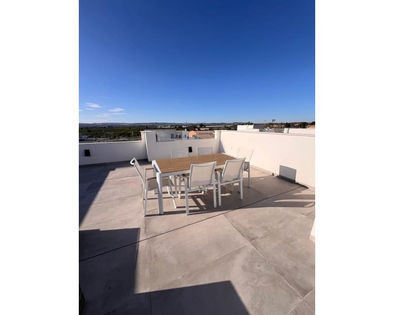 3 quarto Moradia para venda em Los Montesinos com piscina - 369 900 € (Ref: 9725079)