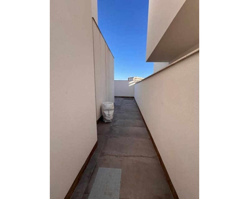 3 quarto Moradia para venda em Los Montesinos com piscina - 369 900 € (Ref: 9725079)