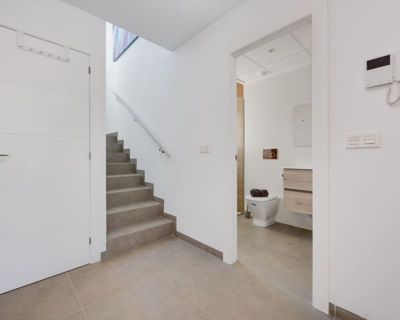 3 quarto Moradia para venda em Los Montesinos com piscina - 369 900 € (Ref: 9725079)