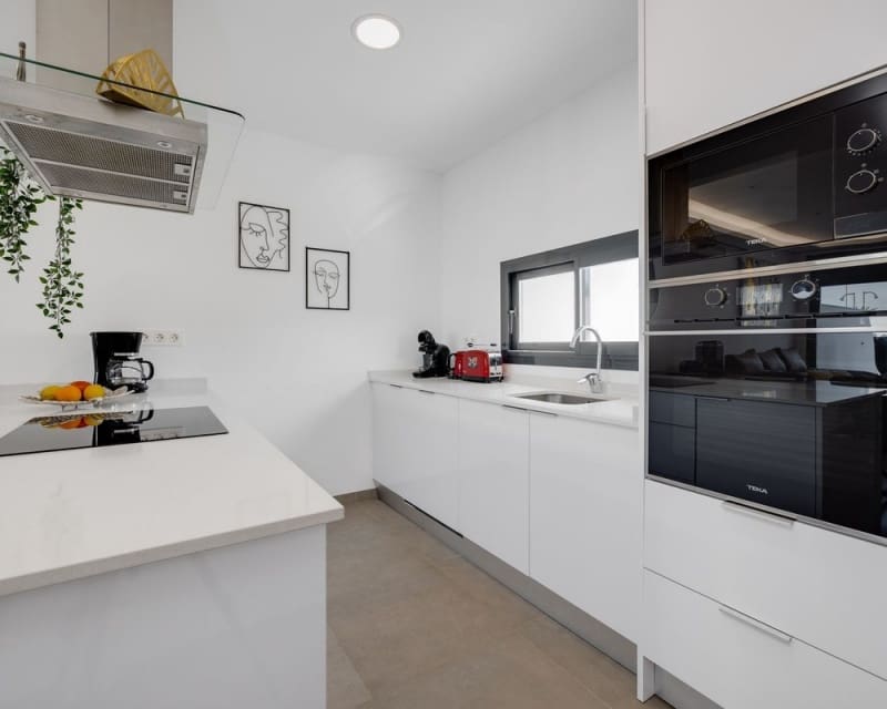 3 quarto Moradia para venda em Los Montesinos com piscina - 369 900 € (Ref: 9725079)