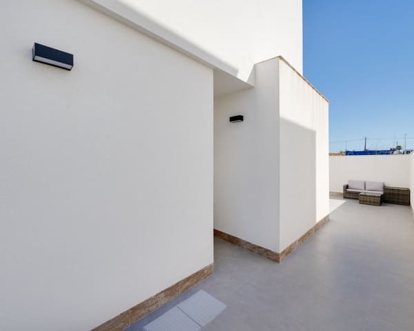 3 quarto Moradia para venda em Los Montesinos com piscina - 369 900 € (Ref: 9725079)