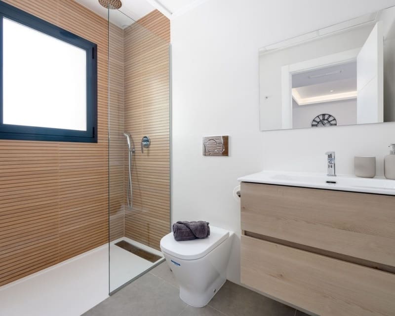 3 quarto Moradia para venda em Los Montesinos com piscina - 369 900 € (Ref: 9725079)