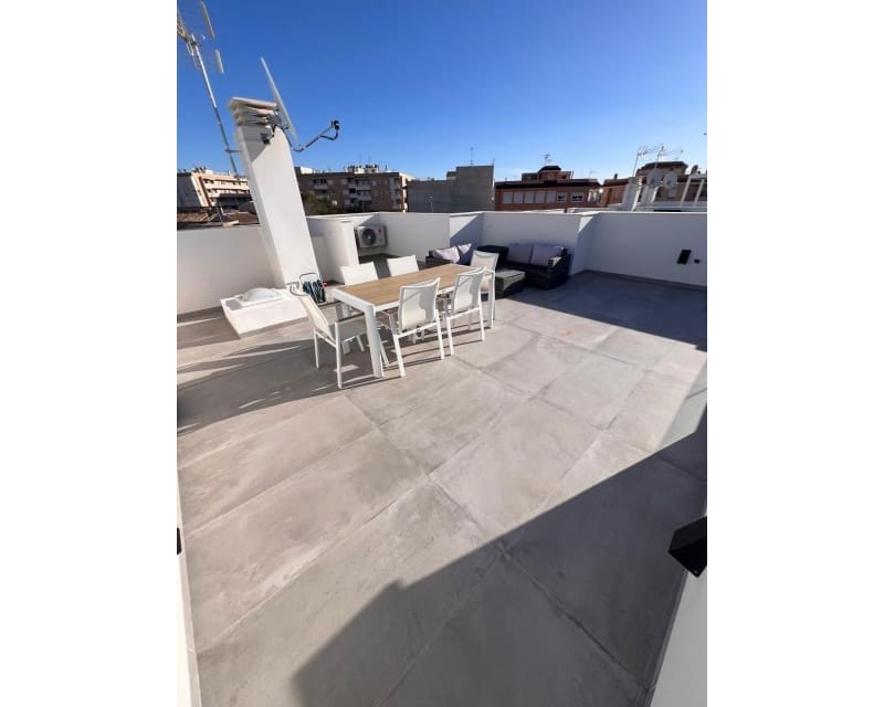 3 quarto Moradia para venda em Los Montesinos com piscina - 369 900 € (Ref: 9725079)