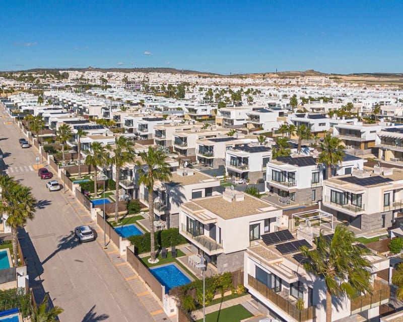 3 chambre Villa/Maison à vendre à Los Montesinos avec piscine - 379 000 € (Ref: 9725081)