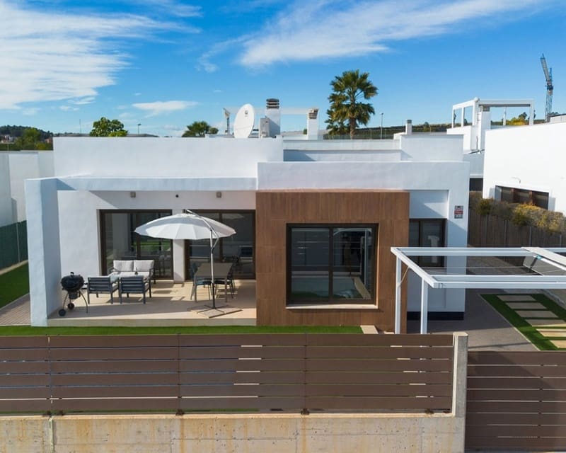 3 makuuhuone Huvila myytävänä paikassa Los Montesinos mukana uima-altaan - 449 900 € (Ref: 9725082)