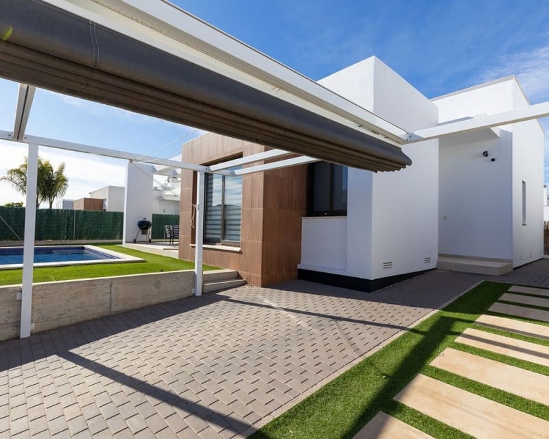 3 makuuhuone Huvila myytävänä paikassa Los Montesinos mukana uima-altaan - 449 900 € (Ref: 9725082)