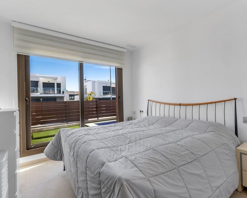 3 makuuhuone Huvila myytävänä paikassa Los Montesinos mukana uima-altaan - 449 900 € (Ref: 9725082)