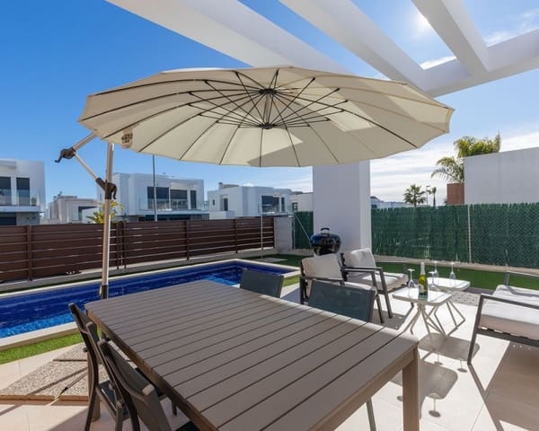 3 makuuhuone Huvila myytävänä paikassa Los Montesinos mukana uima-altaan - 449 900 € (Ref: 9725082)