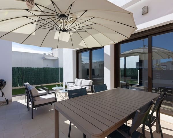 3 makuuhuone Huvila myytävänä paikassa Los Montesinos mukana uima-altaan - 449 900 € (Ref: 9725082)