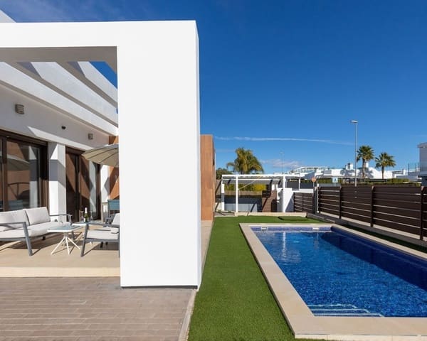 3 makuuhuone Huvila myytävänä paikassa Los Montesinos mukana uima-altaan - 449 900 € (Ref: 9725082)