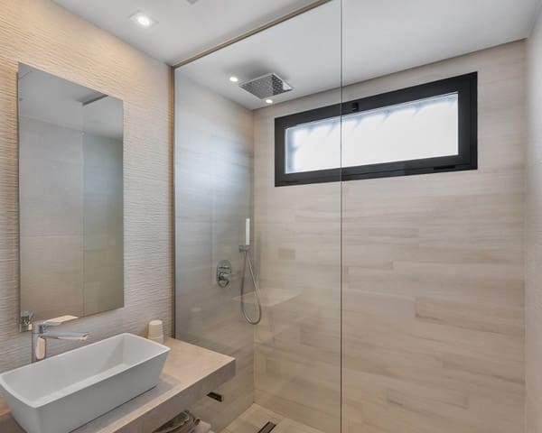 2 slaapkamer Appartement te koop in Punta Prima, Orihuela met zwembad - € 274.900 (Ref: 9725083)