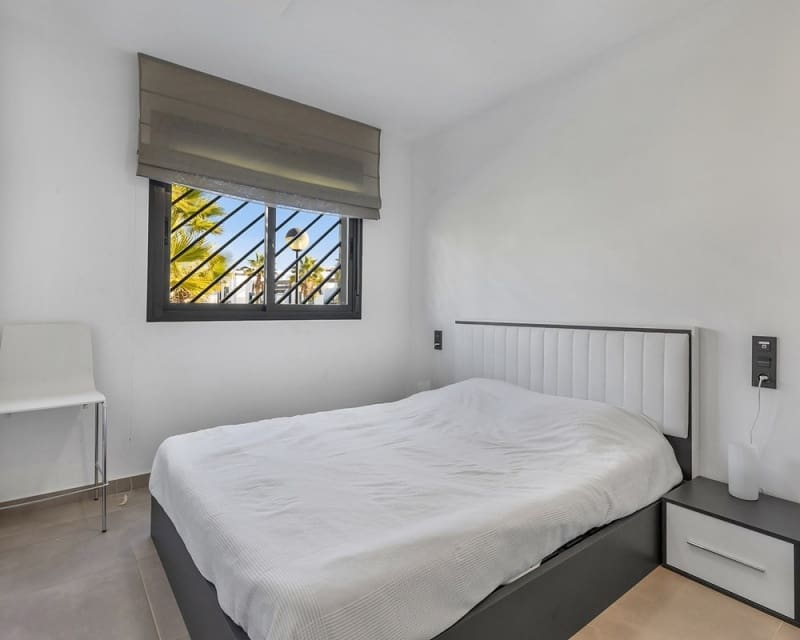 2 slaapkamer Appartement te koop in Orihuela Costa met zwembad - € 274.900 (Ref: 9725083)