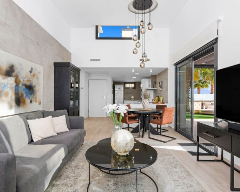 5 makuuhuone Huvila myytävänä paikassa Cabo Roig - 829 000 € (Ref: 9725086)