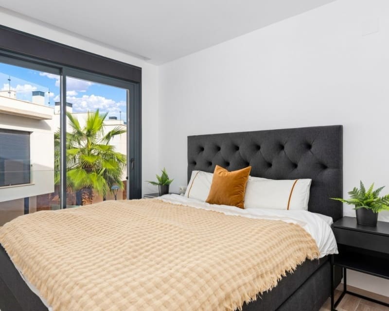 5 makuuhuone Huvila myytävänä paikassa Cabo Roig - 829 000 € (Ref: 9725086)