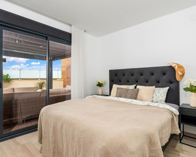 5 makuuhuone Huvila myytävänä paikassa Cabo Roig - 829 000 € (Ref: 9725086)