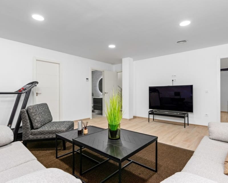 5 makuuhuone Huvila myytävänä paikassa Cabo Roig - 829 000 € (Ref: 9725086)