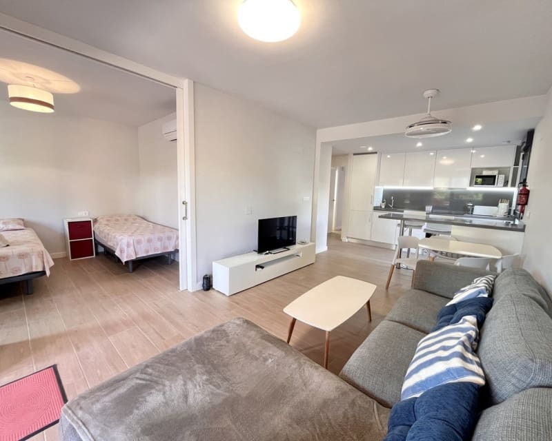 2 bedroom Apartment for sale in Villamartin - € 249,900 (Ref: 9725087)