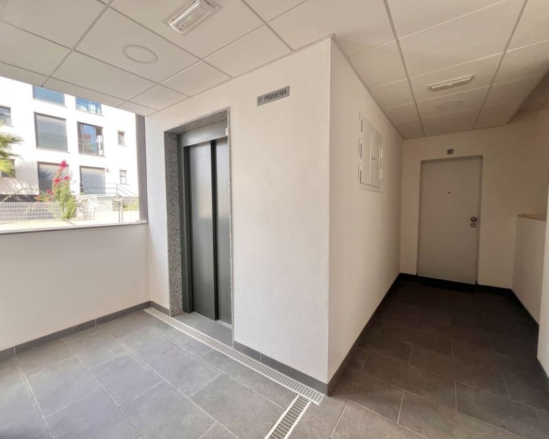 2 bedroom Apartment for sale in Villamartin - € 249,900 (Ref: 9725087)