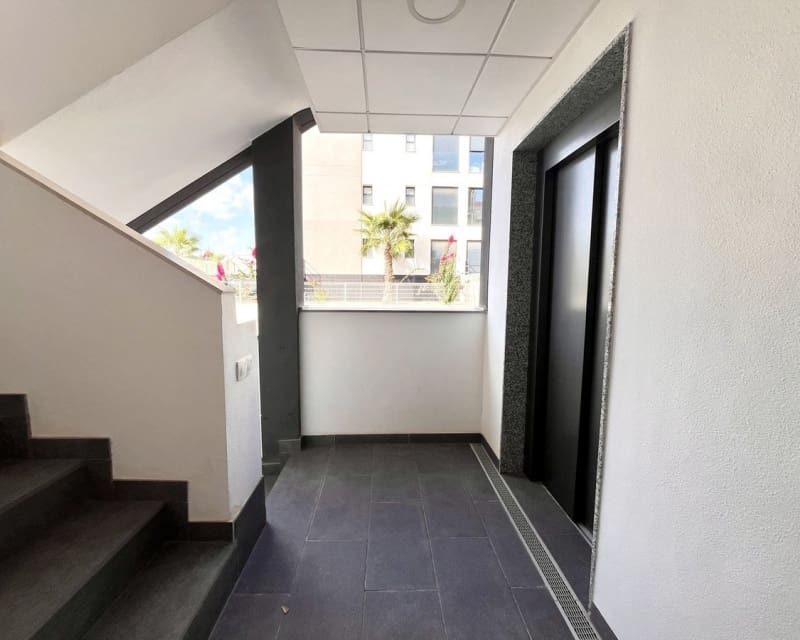 2 bedroom Apartment for sale in Villamartin - € 249,900 (Ref: 9725087)