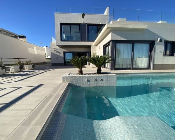 5 soverom Villa til salgs i Dehesa de Campoamor, Orihuela - € 849 000 (Ref: 9725088)