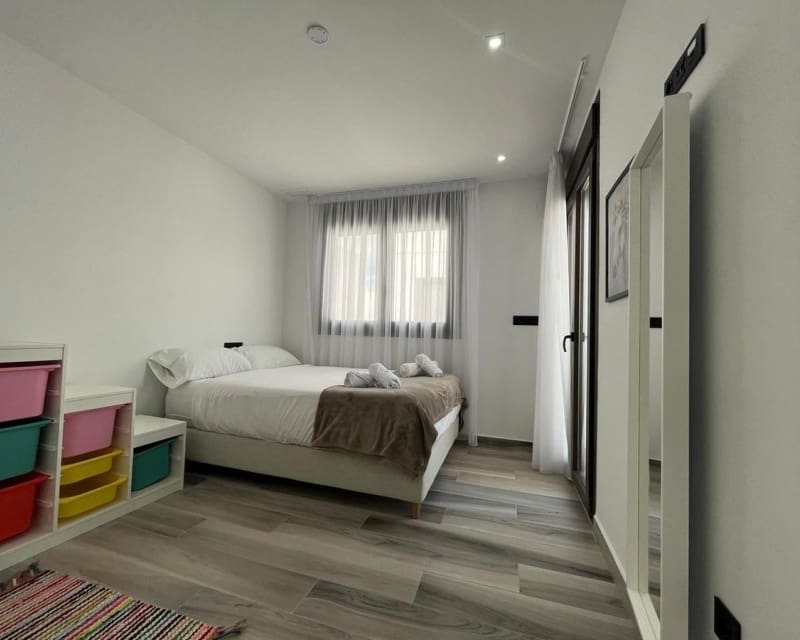 3 makuuhuone Huvila myytävänä paikassa Los Balcones - 479 000 € (Ref: 9725089)