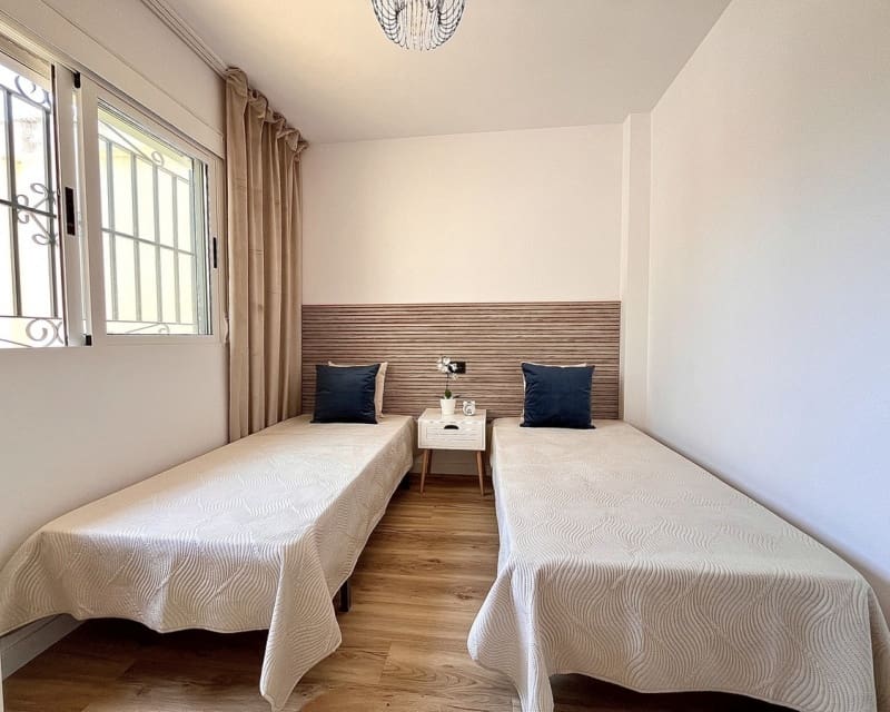 3 slaapkamer Huis te koop in Playa Flamenca - € 288.000 (Ref: 9725090)