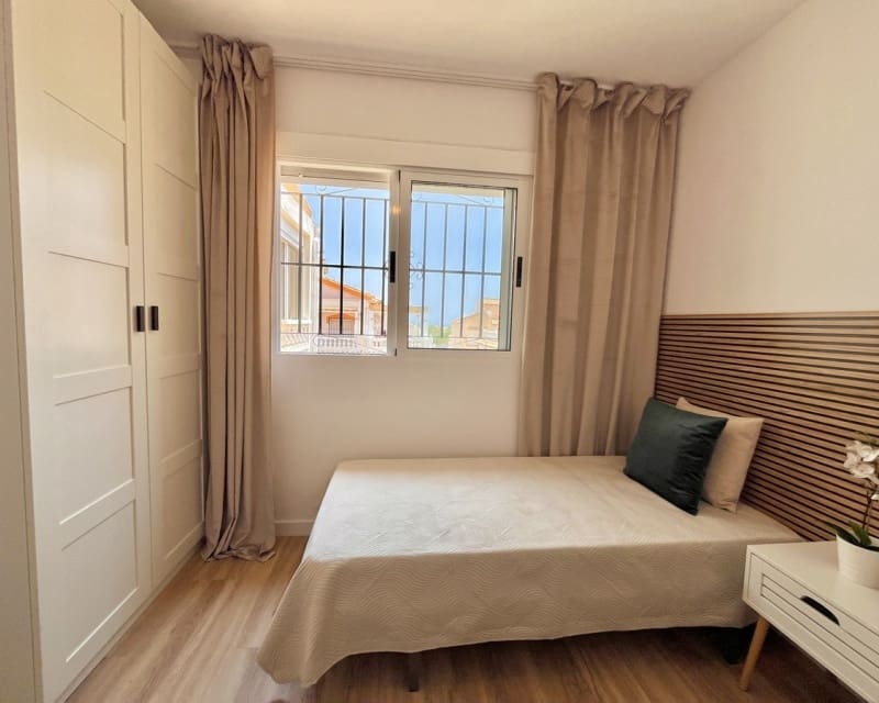 3 slaapkamer Huis te koop in Playa Flamenca - € 288.000 (Ref: 9725090)