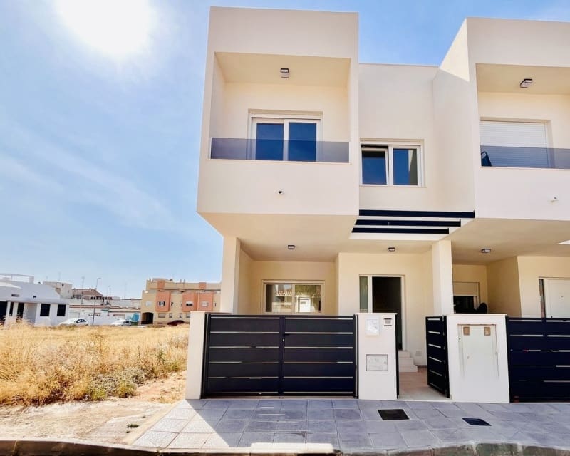 3 camera da letto Casa in vendita in Pilar de la Horadada - 265.000 € (Rif: 9725091)