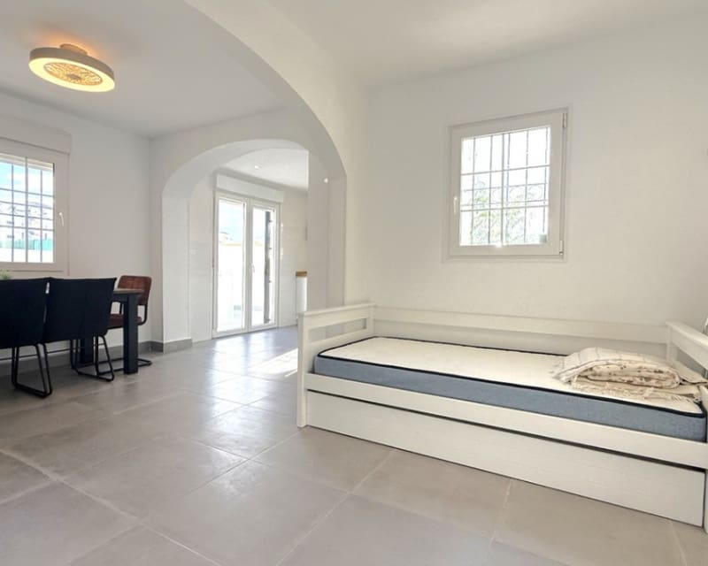 2 sypialnia Dom na sprzedaż w La Zenia z basenem - 339 000 € (Ref: 9725092)