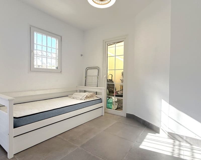 2 sypialnia Dom na sprzedaż w La Zenia z basenem - 339 000 € (Ref: 9725092)