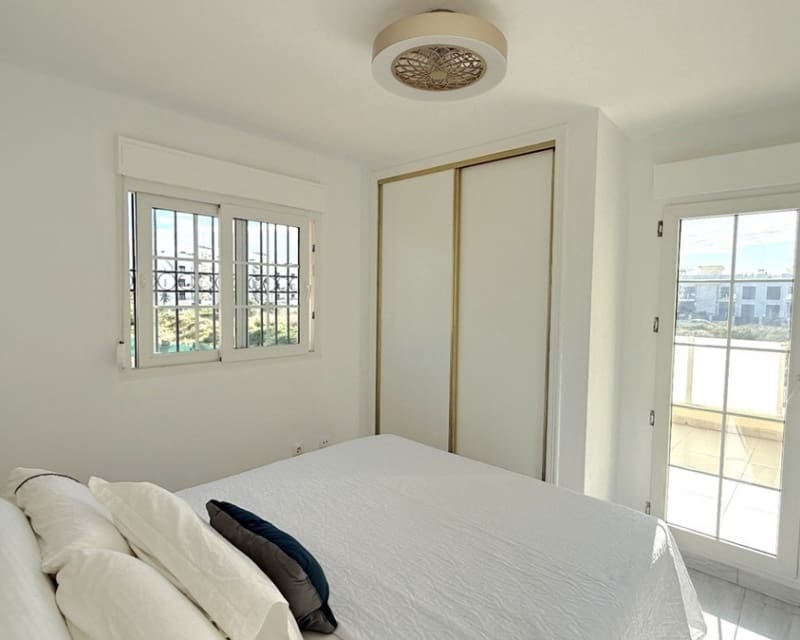 2 sypialnia Dom na sprzedaż w La Zenia z basenem - 339 000 € (Ref: 9725092)