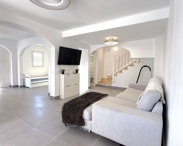 2 sypialnia Dom na sprzedaż w La Zenia, Orihuela z basenem - 339 000 € (Ref: 9725092)