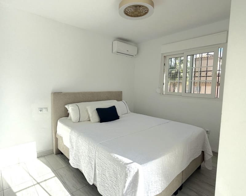 2 sypialnia Dom na sprzedaż w La Zenia z basenem - 339 000 € (Ref: 9725092)