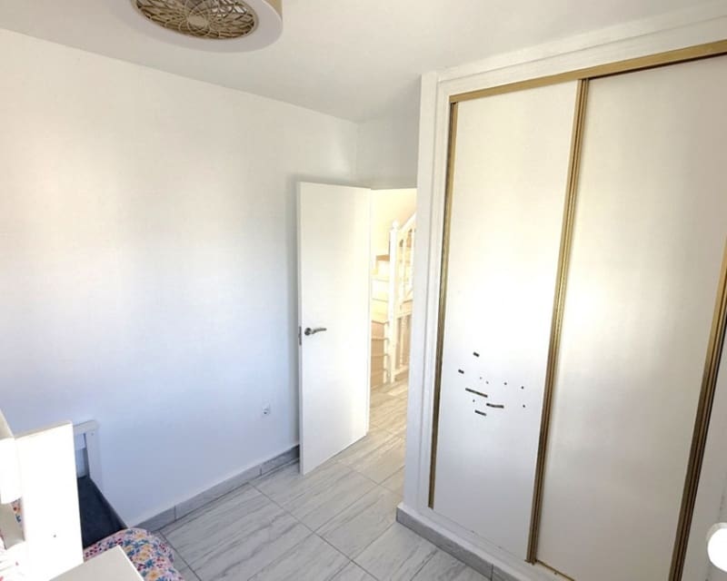 2 sypialnia Dom na sprzedaż w La Zenia z basenem - 339 000 € (Ref: 9725092)