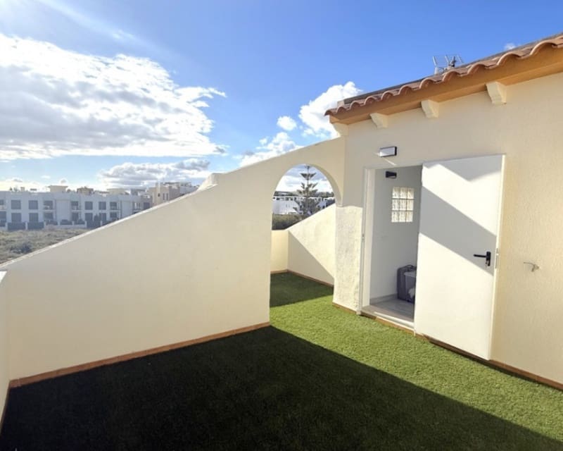 2 sypialnia Dom na sprzedaż w La Zenia z basenem - 339 000 € (Ref: 9725092)