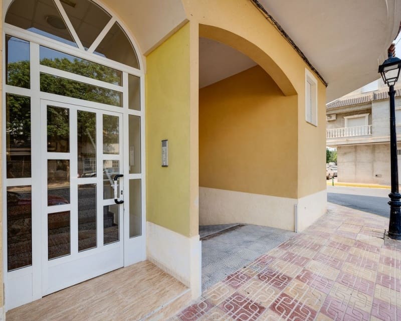 3 bedroom Apartment for sale in Jacarilla - € 119,000 (Ref: 9725094)