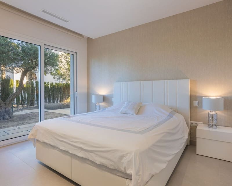 4 bedroom Villa for sale in Las Colinas Golf with pool - € 995,000 (Ref: 9725095)