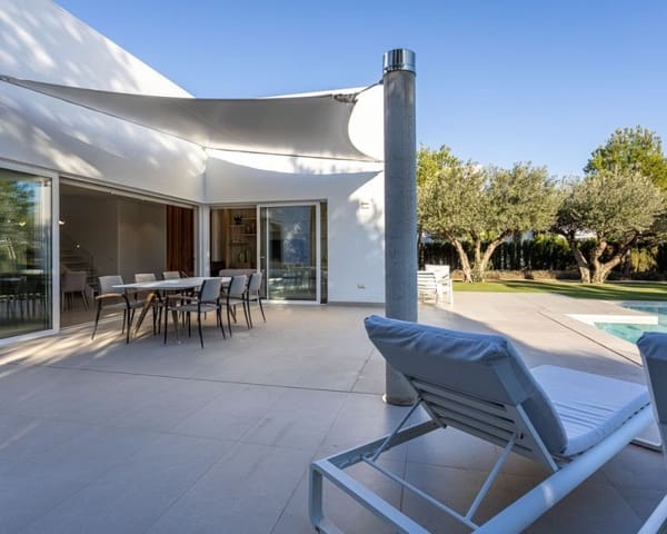 4 soveværelse Villa til salg i Las Colinas Golf, Orihuela med swimmingpool - € 995.000 (Ref: 9725095)
